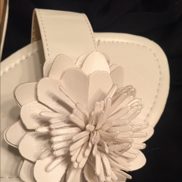 NWOT Spanish summer sandals. - Picture 5 of 6